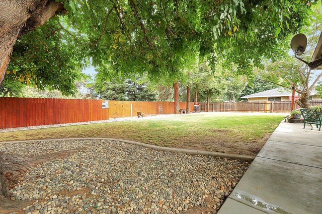 1421 Richland Rd, Yuba City, CA 95993