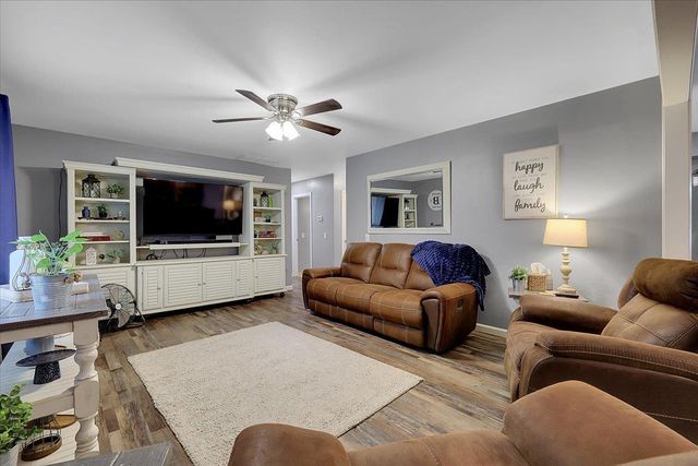 1421 Richland Rd, Yuba City, CA 95993