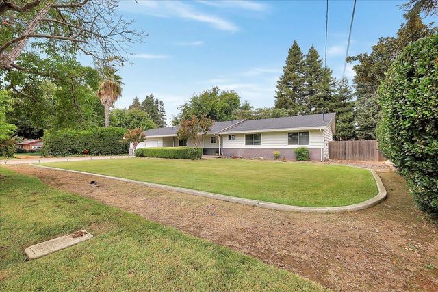 1421 Richland Rd, Yuba City, CA 95993