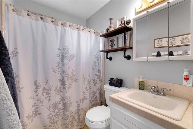 1421 Richland Rd, Yuba City, CA 95993