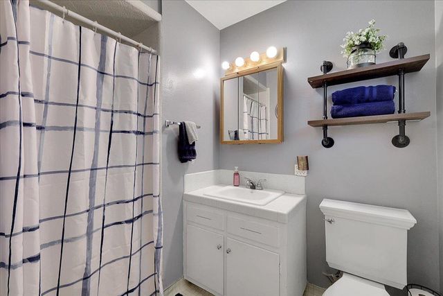 1421 Richland Rd, Yuba City, CA 95993