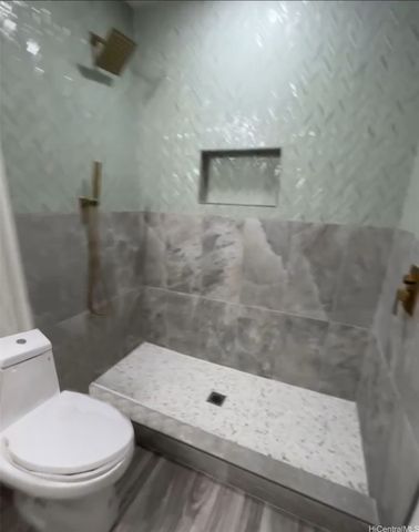 362 Waiopua Place, Honolulu, HI 96825