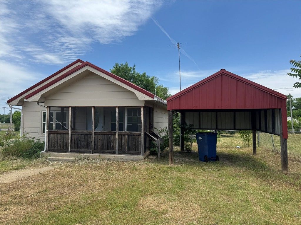 614 N 2nd Street, Seminole, OK 74868