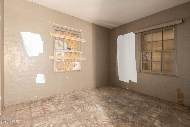 2520 W WASHINGTON Street, Phoenix, AZ 85009