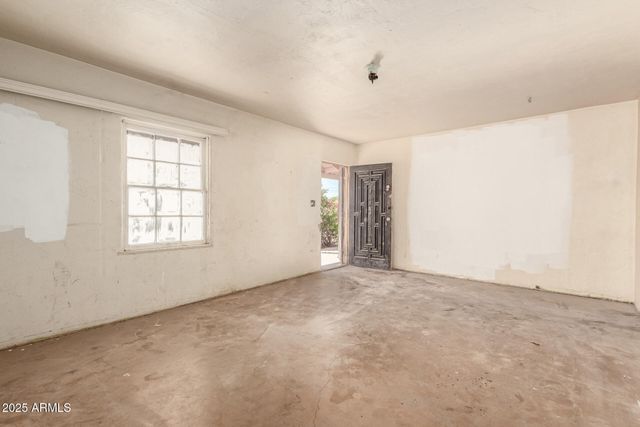 2520 W WASHINGTON Street, Phoenix, AZ 85009