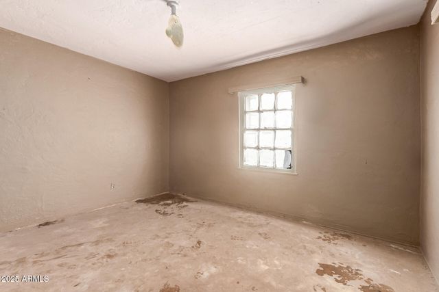 2520 W WASHINGTON Street, Phoenix, AZ 85009