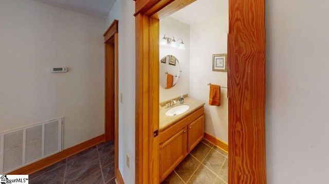 206 Susans Road, Gaffney, SC 29341
