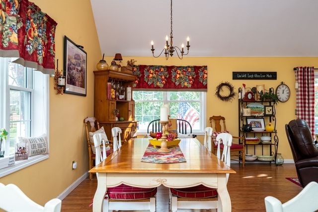 75 Border Winds Ave, Seabrook, NH 03874