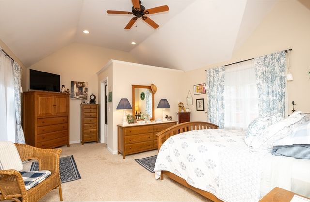 75 Border Winds Ave, Seabrook, NH 03874