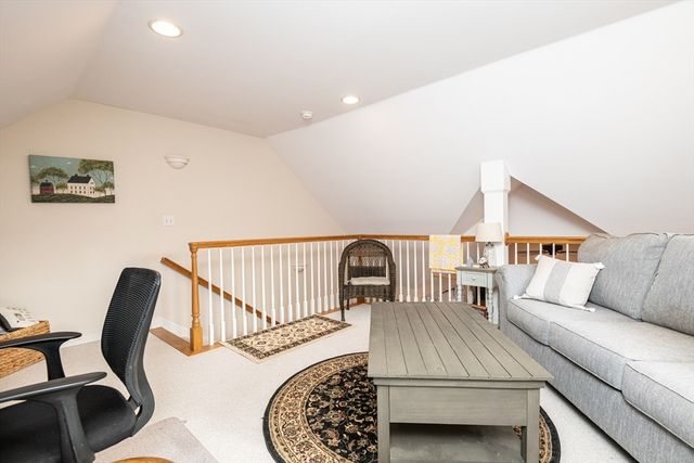 75 Border Winds Ave, Seabrook, NH 03874