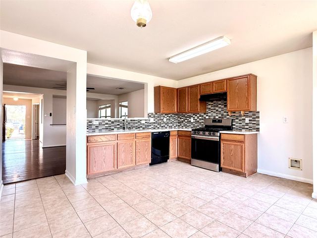 16127 Cole Bridge Lane, Cypress, TX 77429