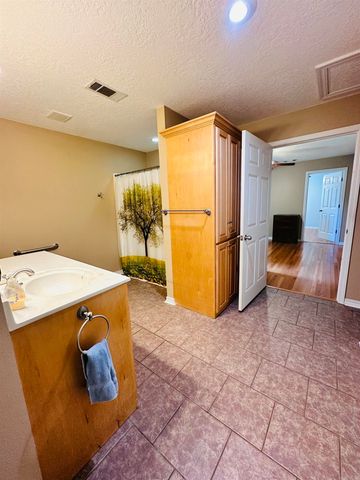 5976 Cord Road, Newark, AR 72562