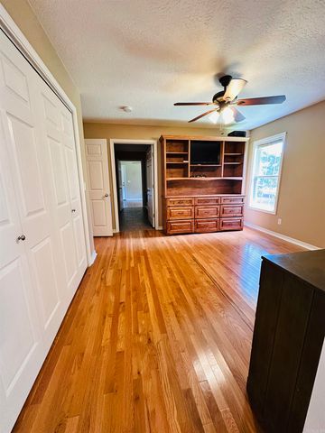 5976 Cord Road, Newark, AR 72562