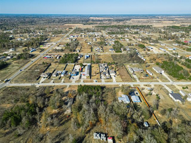 672 County Road 5017, Cleveland, TX 77327