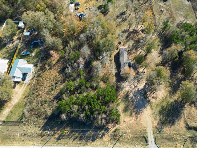 672 County Road 5017, Cleveland, TX 77327