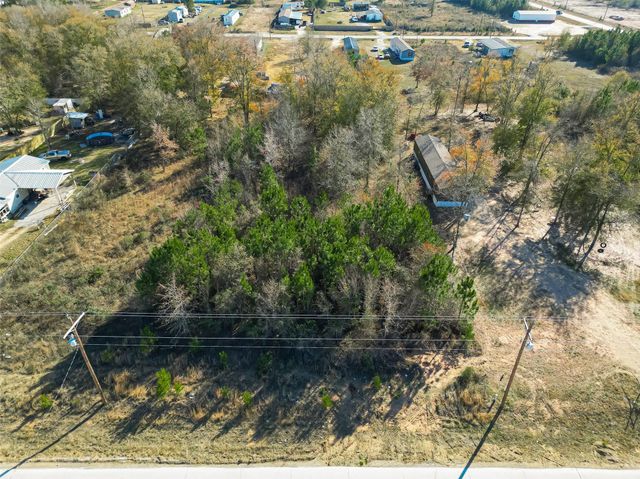 672 County Road 5017, Cleveland, TX 77327