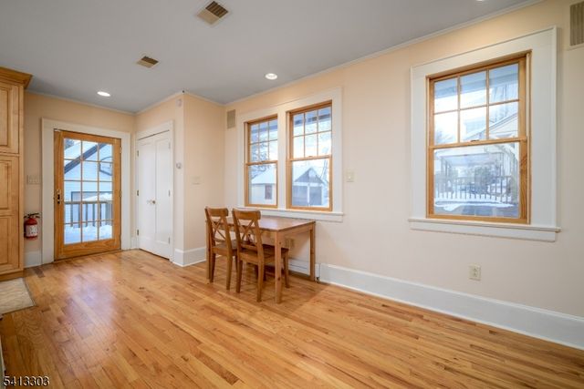 29 S Mountain Rd, Millburn Twp., NJ 07041