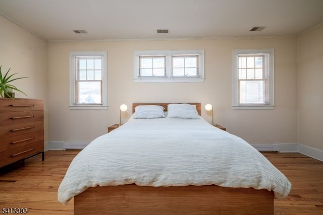 29 S Mountain Rd, Millburn Twp., NJ 07041