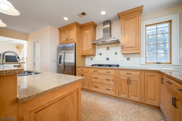 29 S Mountain Rd, Millburn Twp., NJ 07041