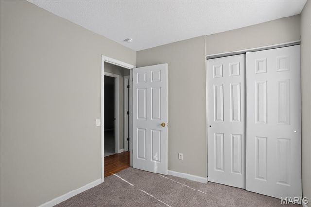 12071 El Camara Drive, Affton, MO 63033