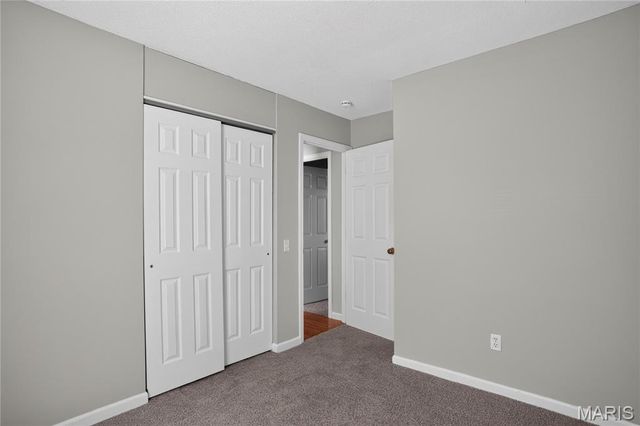 12071 El Camara Drive, Affton, MO 63033