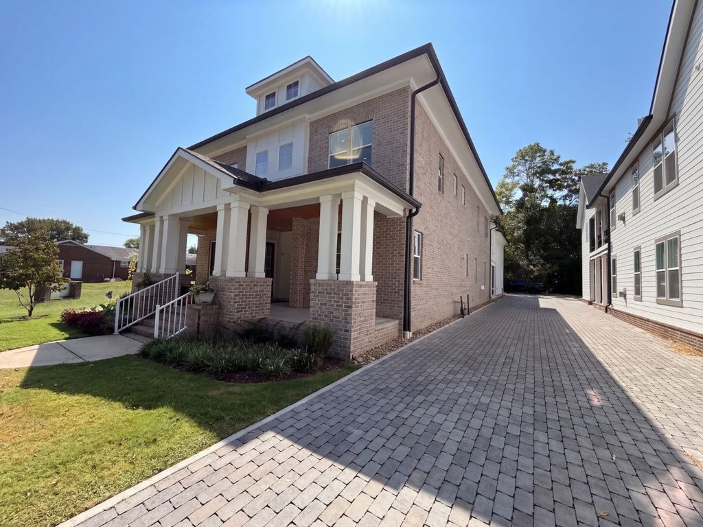 207 Fairground St Unit 102, Franklin, TN 37064