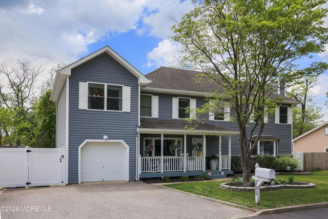 305 Jefferson Court, Brick, NJ 08724