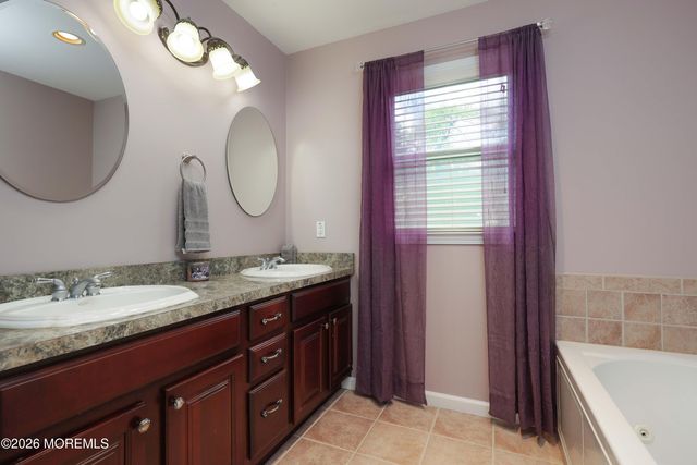 305 Jefferson Court, Brick, NJ 08724