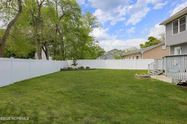 305 Jefferson Court, Brick, NJ 08724