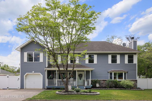305 Jefferson Court, Brick, NJ 08724