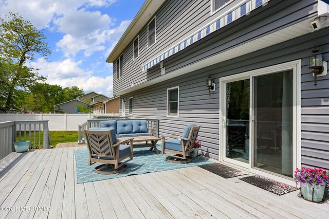 305 Jefferson Court, Brick, NJ 08724