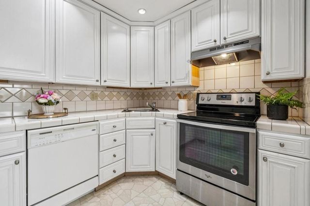 1061 Beach Park Boulevard 307, Foster City, CA 94404