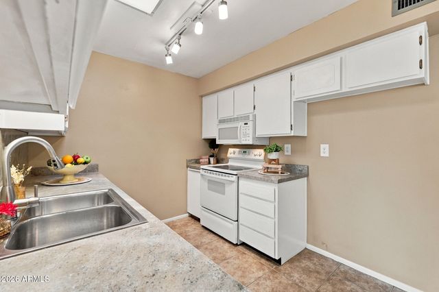 10027 W Lancaster Drive, Sun City, AZ 85351