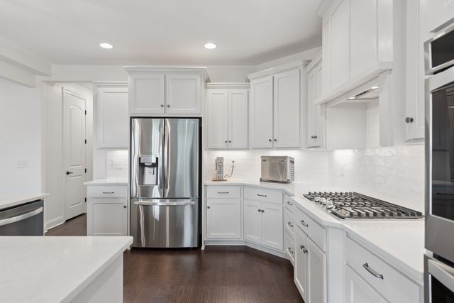 1110 Luxborough Dr, Hendersonville, TN 37075