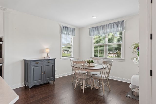 1110 Luxborough Dr, Hendersonville, TN 37075