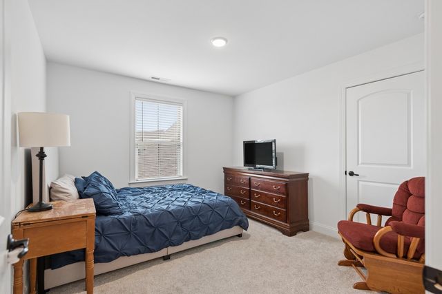 1110 Luxborough Dr, Hendersonville, TN 37075
