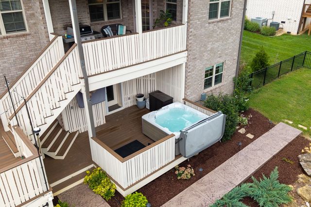 1110 Luxborough Dr, Hendersonville, TN 37075