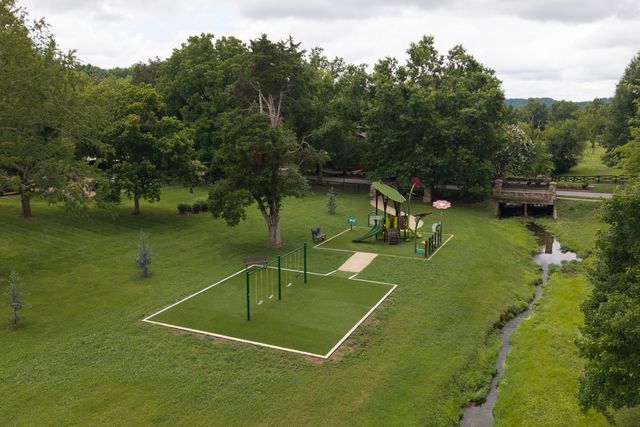 1110 Luxborough Dr, Hendersonville, TN 37075