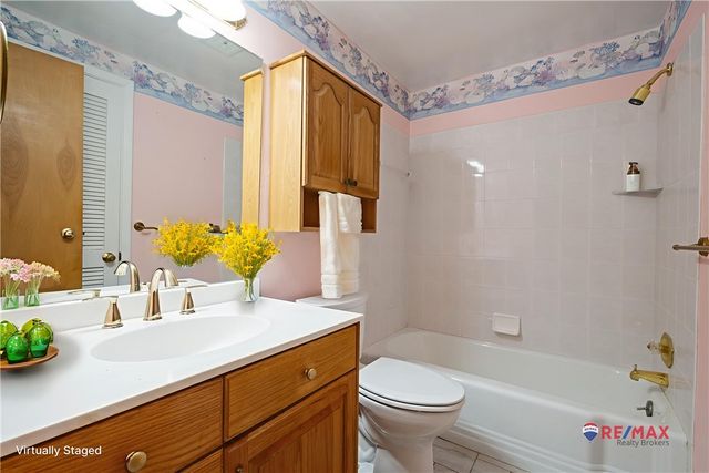 8551 Ridgemont Rd, Mccandless, PA 15237