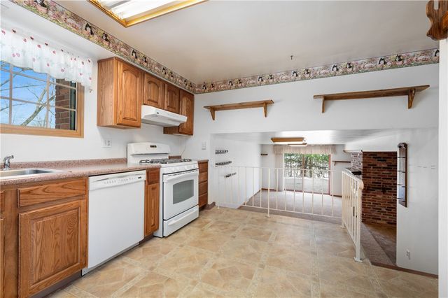 8551 Ridgemont Rd, Mccandless, PA 15237