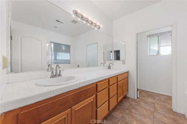 294 Quiet Court, San Jacinto, CA 92582