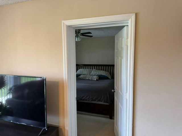 4163 N Haverhill Road 1205, West Palm Beach, FL 33417