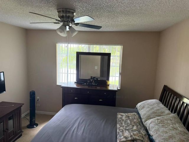 4163 N Haverhill Road 1205, West Palm Beach, FL 33417