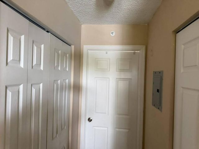4163 N Haverhill Road 1205, West Palm Beach, FL 33417