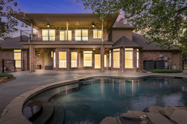133 E View Court, Double Oak, TX 75077