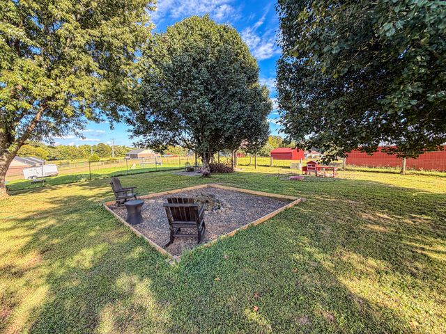 465 W Coleman Road, Science Hill, KY 42553