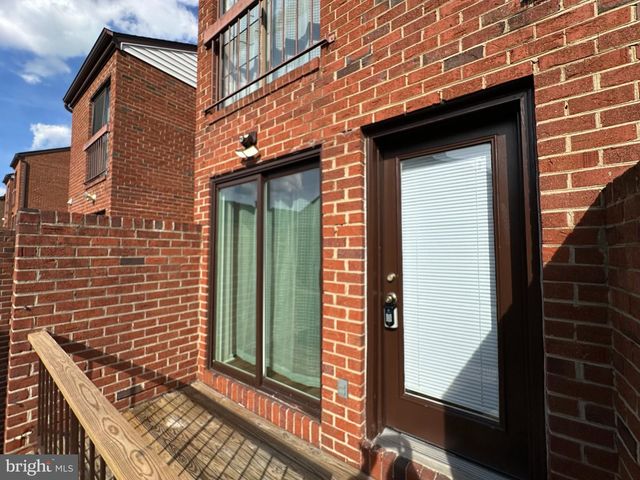 1818 BRYANT ST NE, Washington, DC 20018