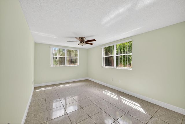 8363 Lake Drive 308, Doral, FL 33166