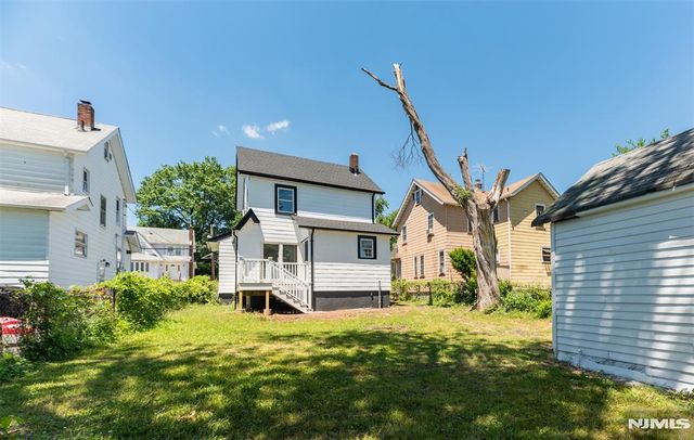 693 Chestnut, Teaneck, NJ 07666