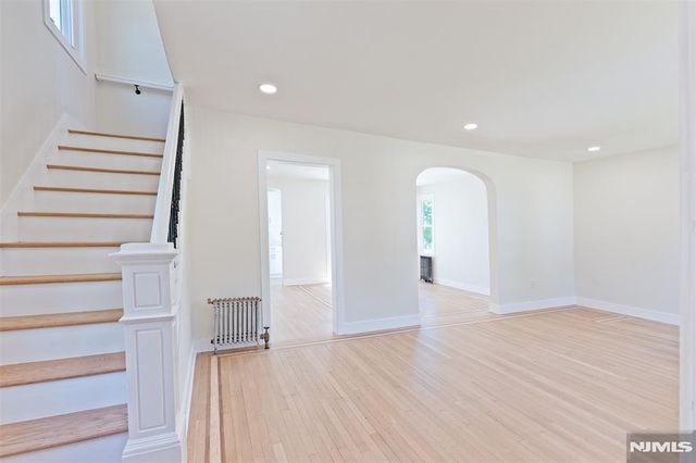 693 Chestnut, Teaneck, NJ 07666